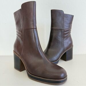 NEW KORKS Moergan Faux Leather Block Heel Square Toe Ankle Boots Size 9.5
